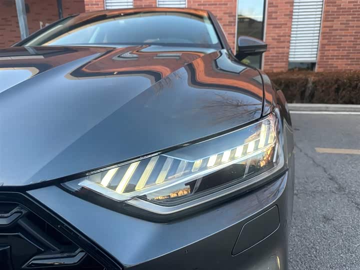 Фото 6 - Audi A7