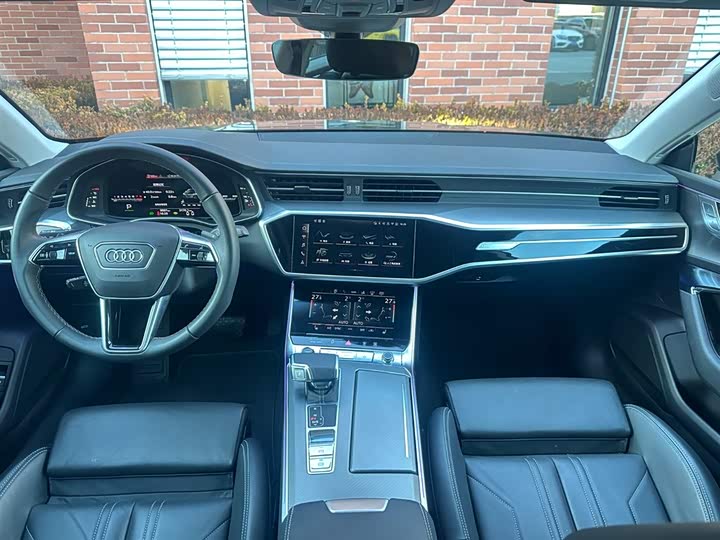 Фото 9 - Audi A7