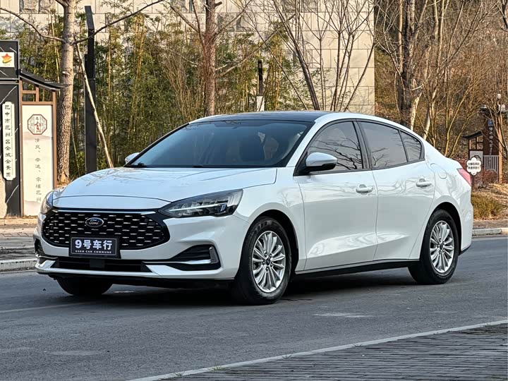 Фото 3 - Ford Focus