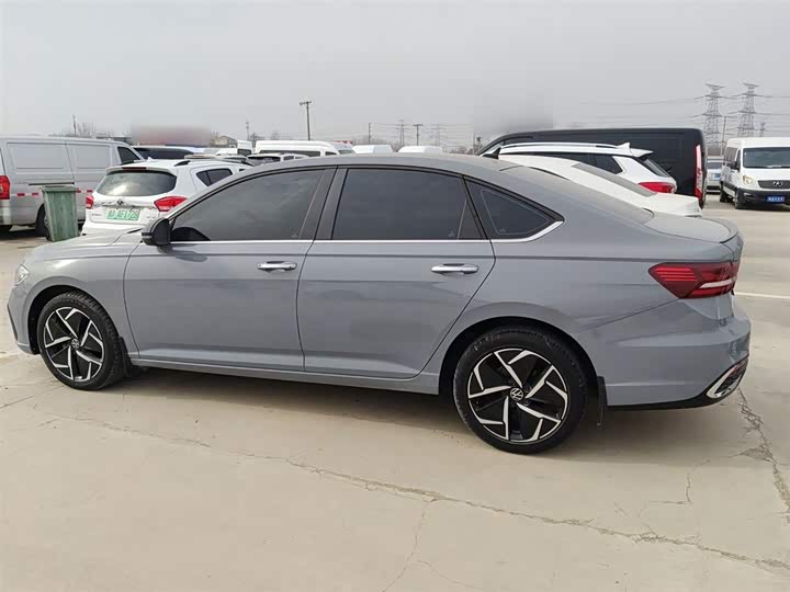 Фото 5 - Volkswagen Lavida