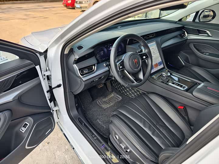 Фото 4 - Hongqi H5