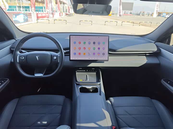 Фото 4 - Changan Deepal S05