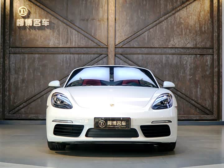 Фото 2 - Porsche 718