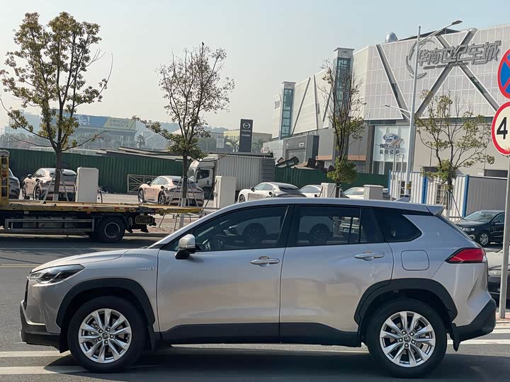 Фото 8 - Toyota Corolla Cross