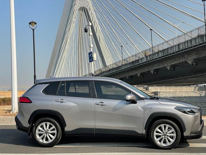 Фото 9 - Toyota Corolla Cross