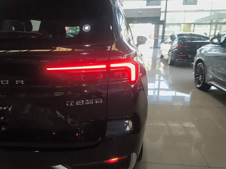 Фото 8 - Ford Equator Sport