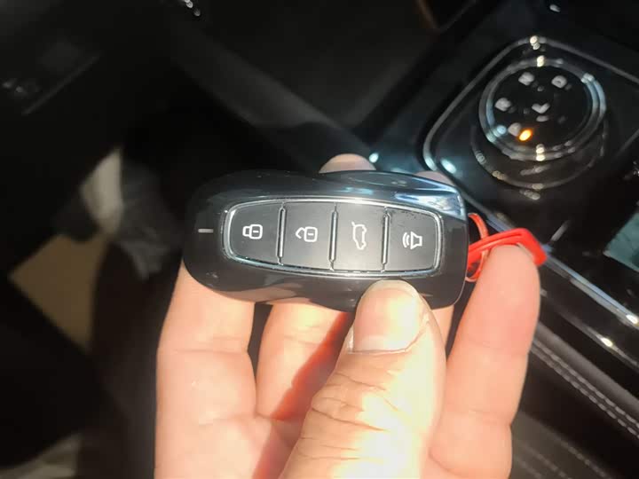 Фото 9 - Ford Equator Sport