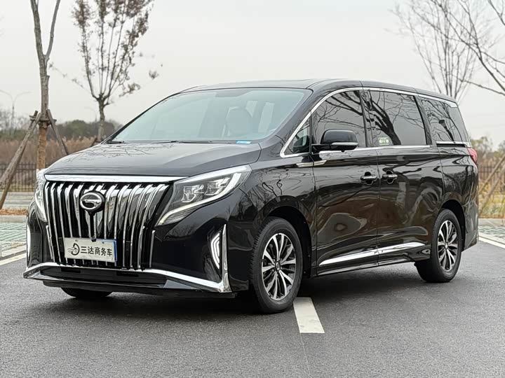 Фото 2 - GAC Trumpchi M8