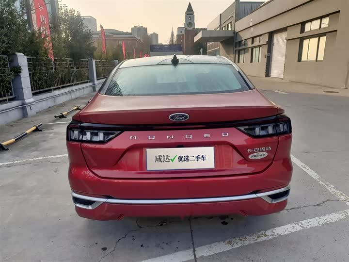 Фото 6 - Ford Mondeo