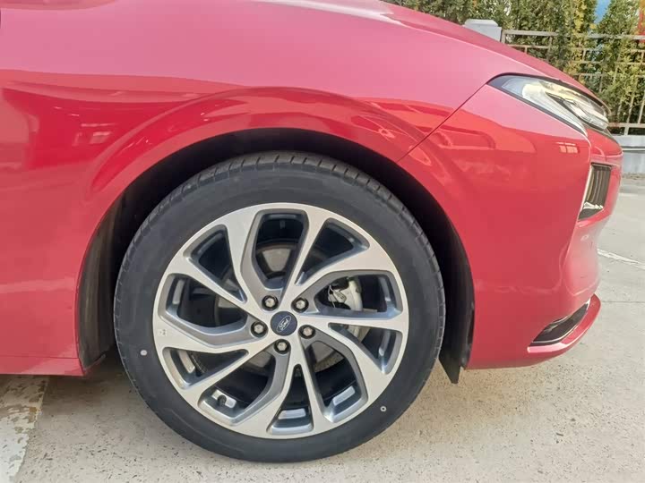 Фото 9 - Ford Mondeo