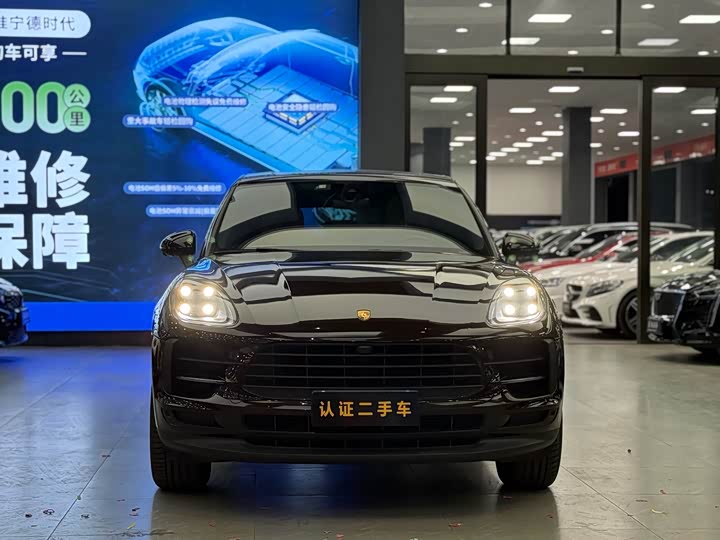 Фото 2 - Porsche Macan