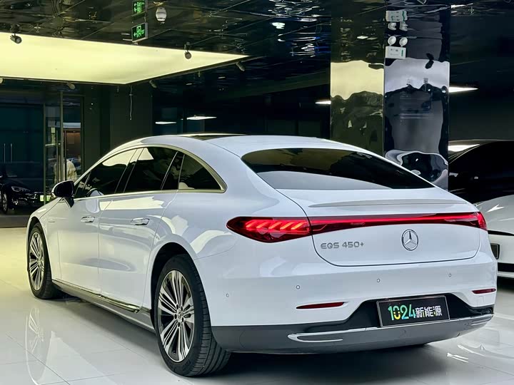 Фото 6 - Mercedes-Benz EQS