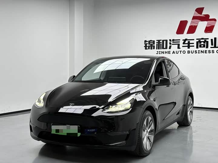 Фото 1 - Tesla Model Y