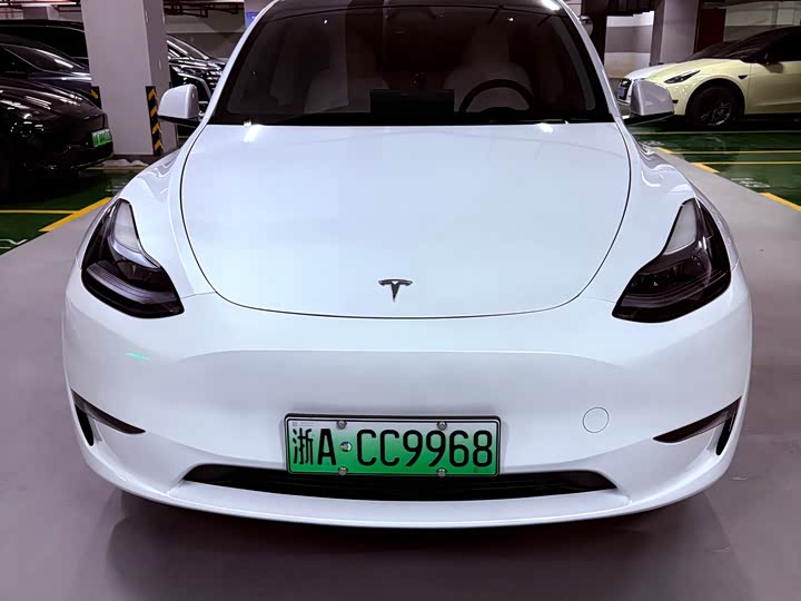 Фото 2 - Tesla Model Y