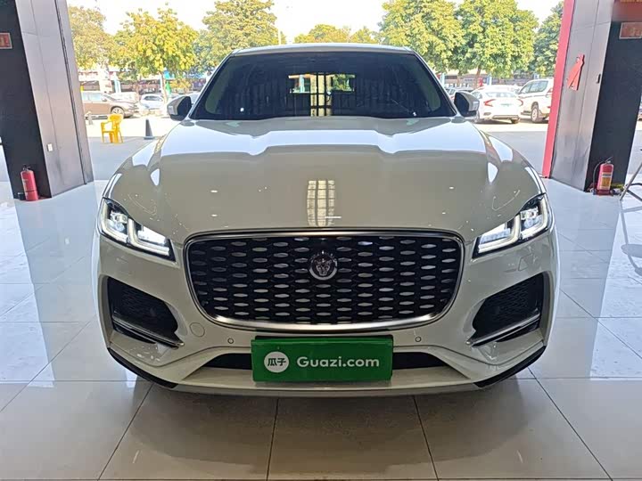 Фото 3 - Jaguar F-Pace