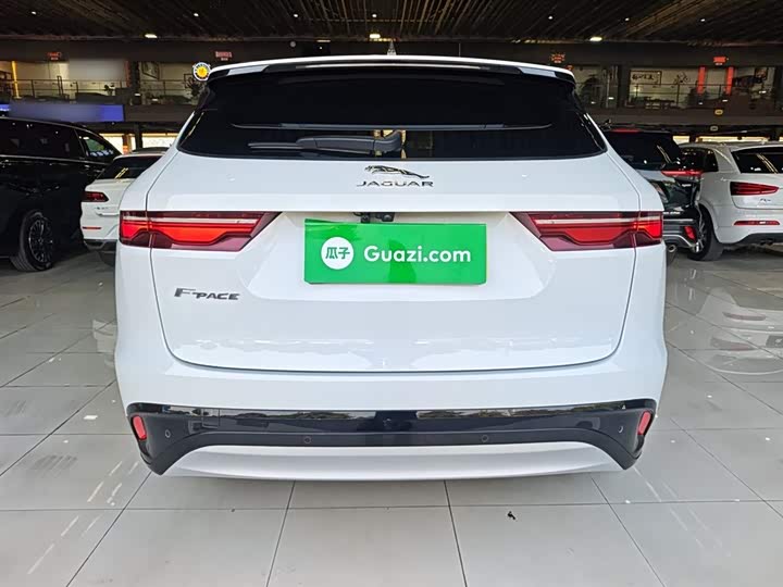 Фото 6 - Jaguar F-Pace