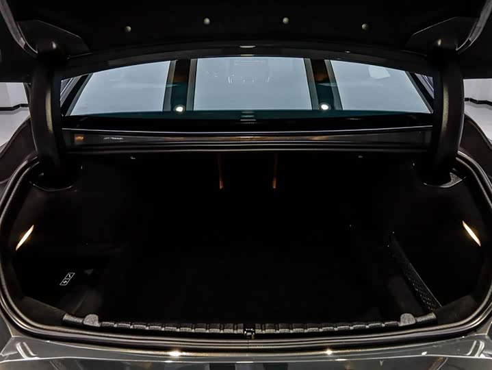 Фото 6 - BMW 8 Series