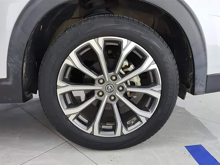 Фото 6 - Changan CS85 Coupe