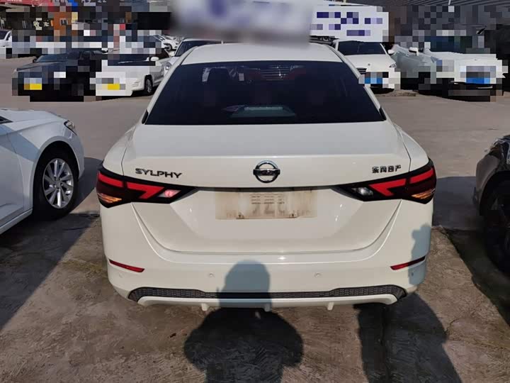 Фото 6 - Nissan Sylphy