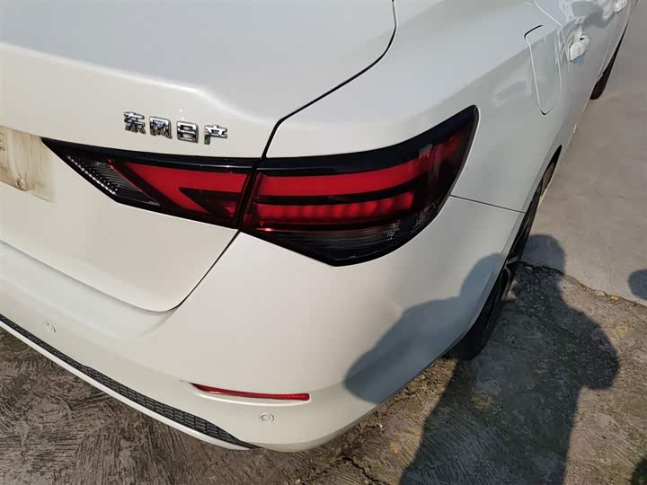 Фото 8 - Nissan Sylphy