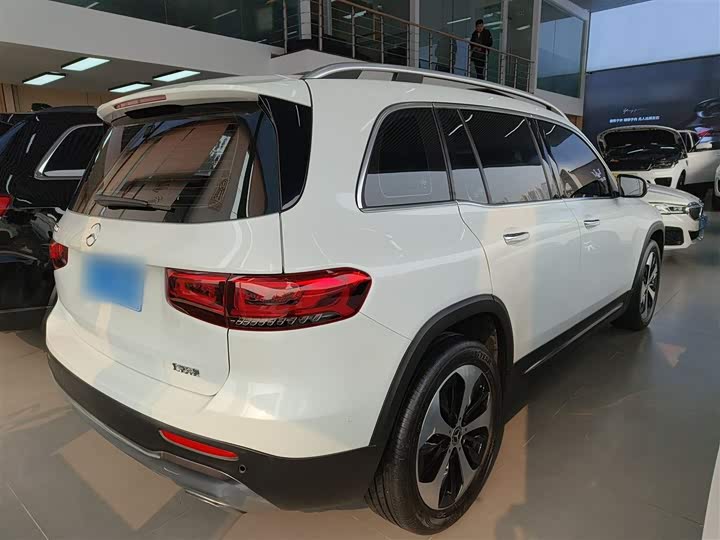 Фото 7 - Mercedes-Benz GLB-Class