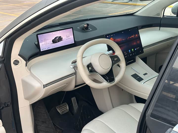 Фото 9 - Luxeed R7