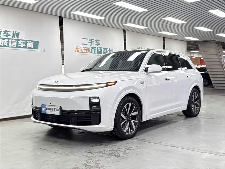 Фото 1 - LiXiang L7