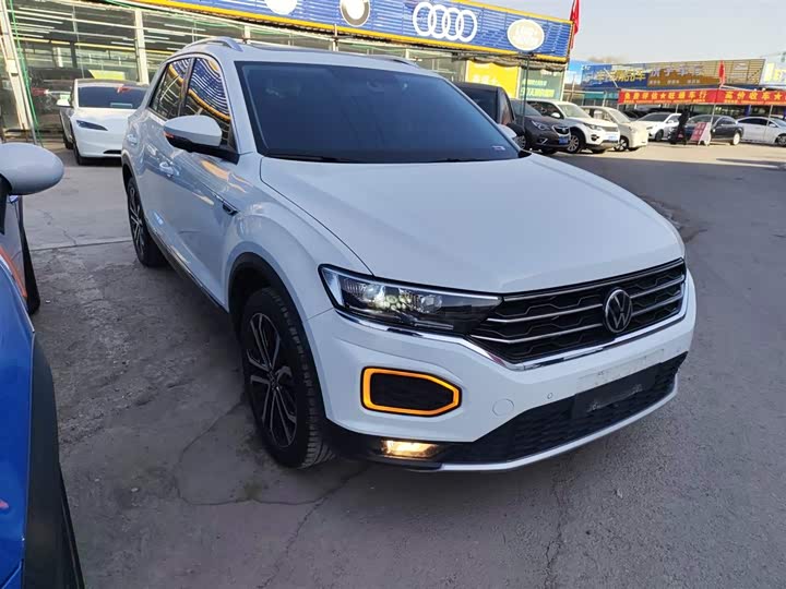 Фото 4 - Volkswagen T-Roc