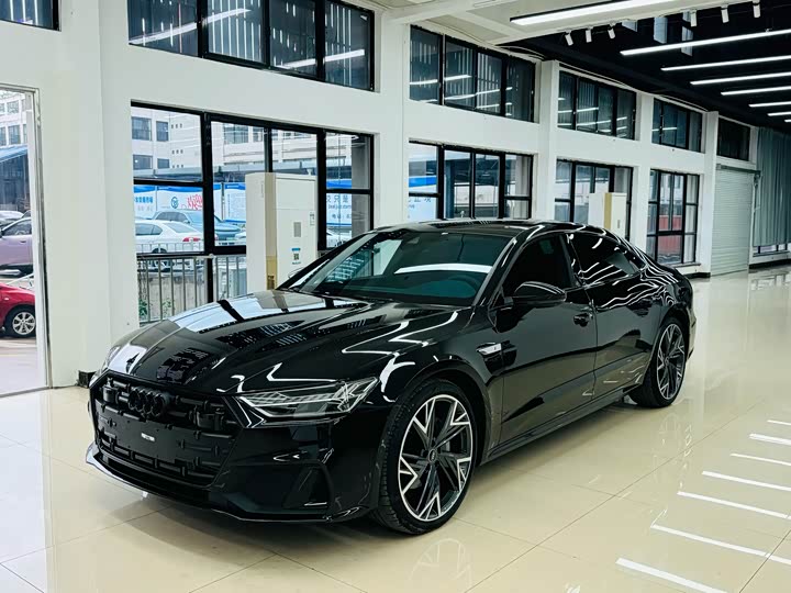 Фото 1 - Audi A7L