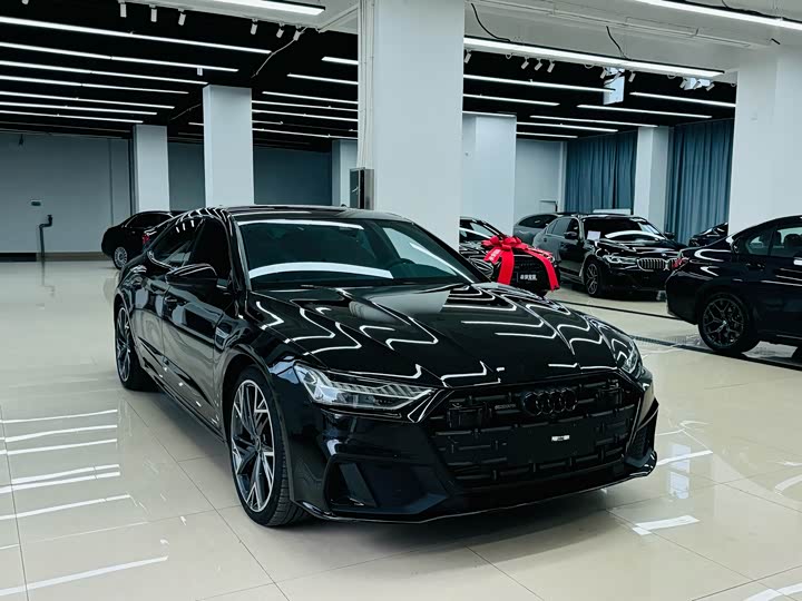 Фото 3 - Audi A7L