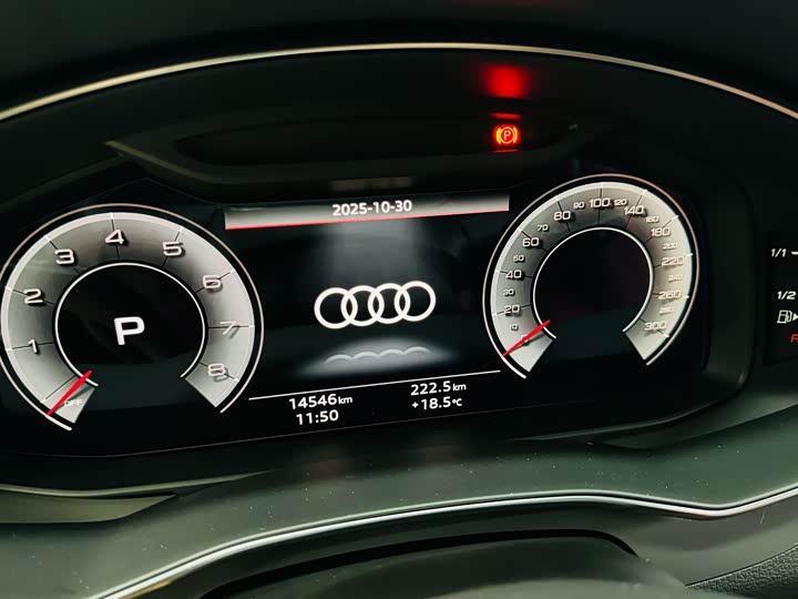 Фото 4 - Audi A7L