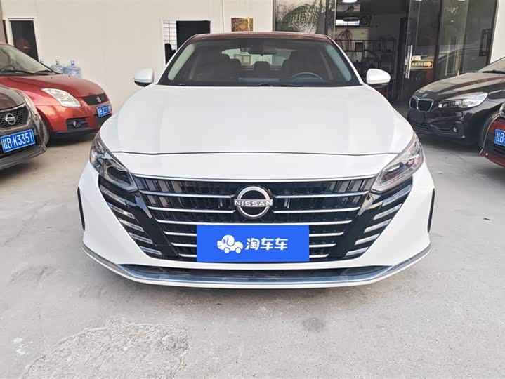 Фото 2 - Nissan Teana