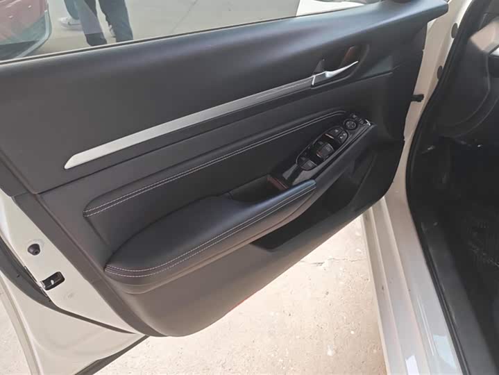 Фото 7 - Nissan Teana