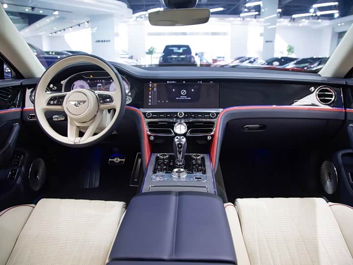 Фото 5 - Bentley Flying Spur Hybrid