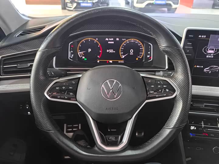 Фото 5 - Volkswagen Tiguan L Pro