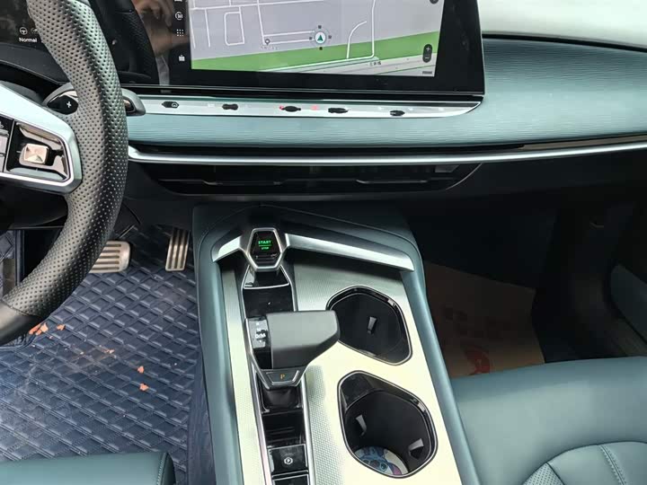 Фото 9 - MG Motor 7