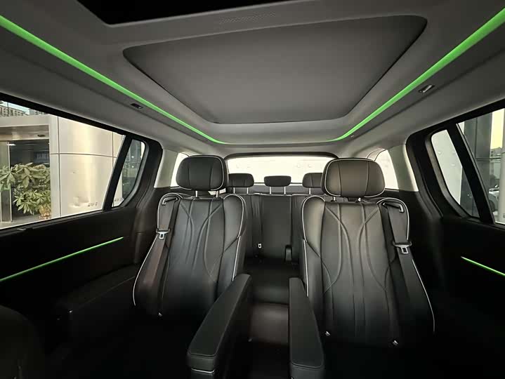 Фото 8 - XPeng X9