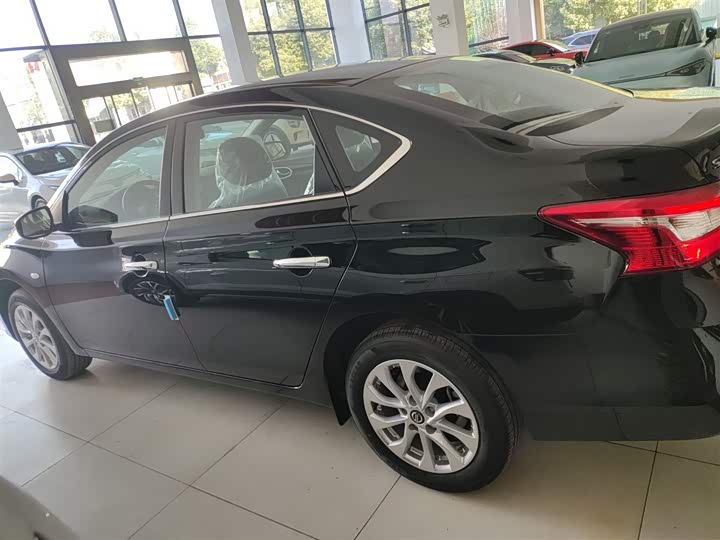 Фото 5 - Nissan Sylphy