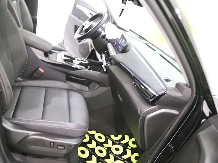 Фото 8 - Buick Envision S