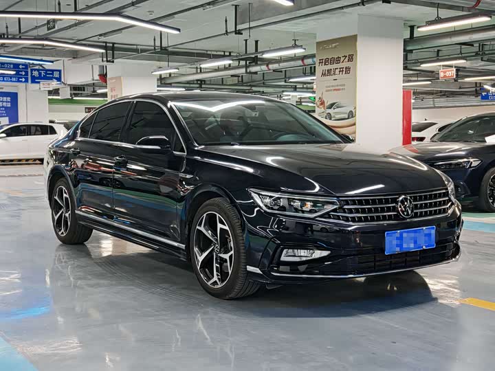 Фото 3 - Volkswagen Magotan