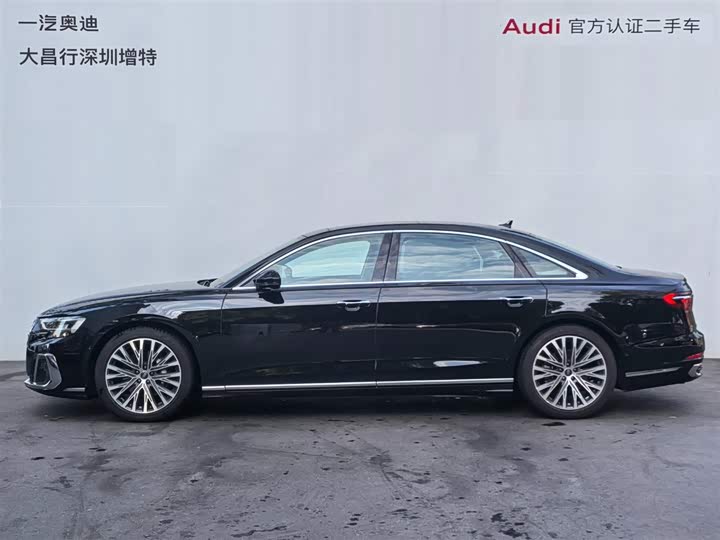 Фото 5 - Audi A8