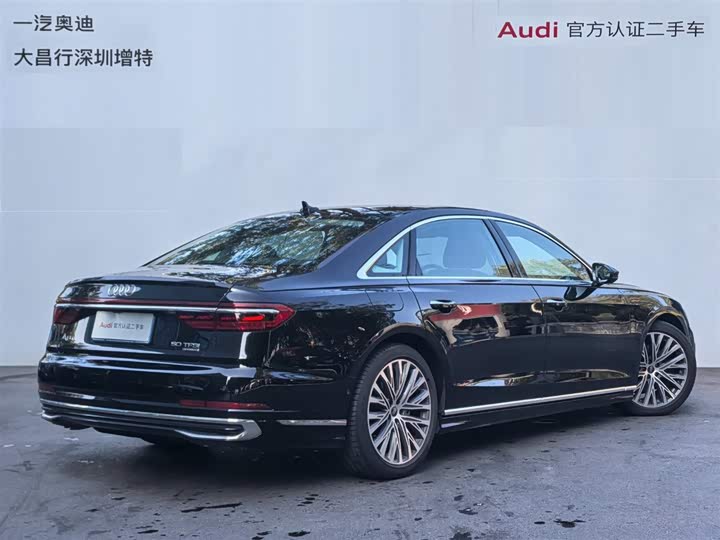 Фото 6 - Audi A8
