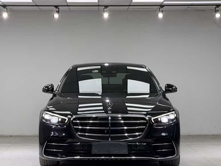 Фото 1 - Mercedes-Benz S-Class