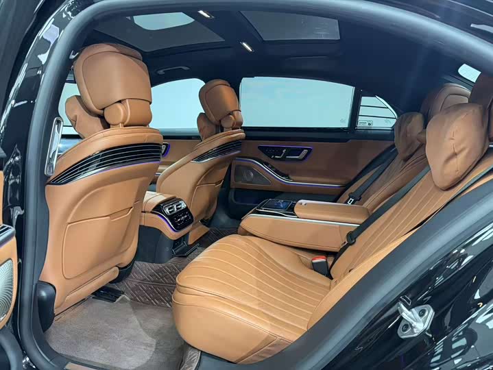 Фото 6 - Mercedes-Benz S-Class