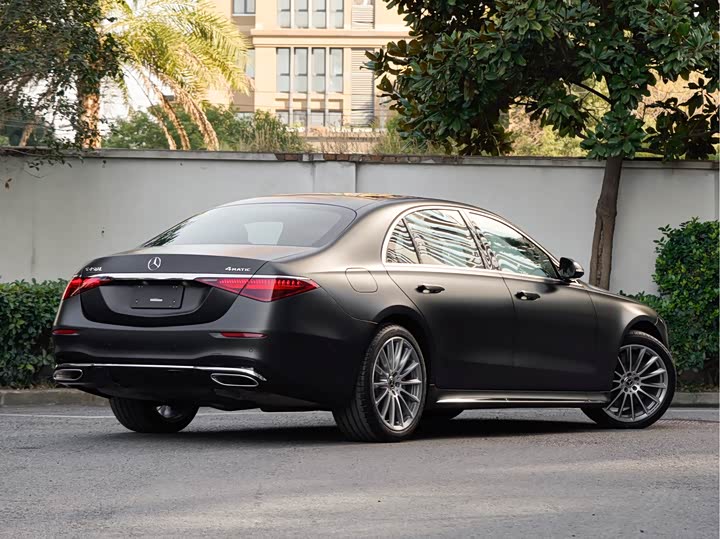 Фото 5 - Mercedes-Benz S-Class