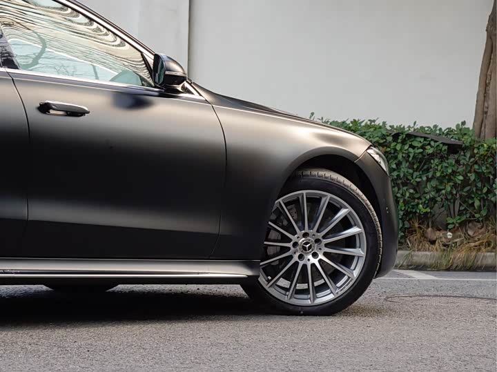 Фото 9 - Mercedes-Benz S-Class