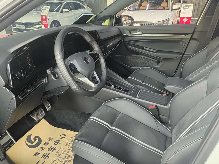 Фото 7 - Volkswagen Golf