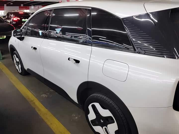 Фото 5 - BAIC Arcfox Kaola S