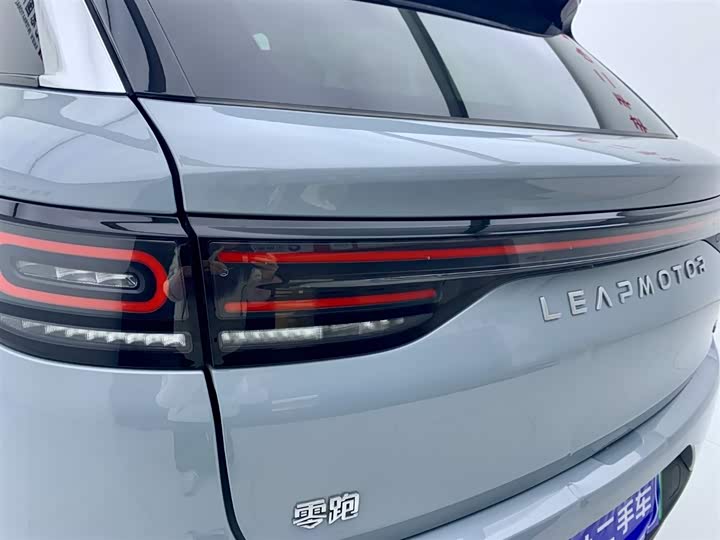 Фото 8 - Leapmotor C11