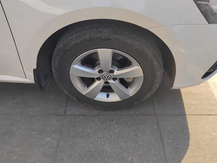 Фото 6 - Volkswagen Lavida